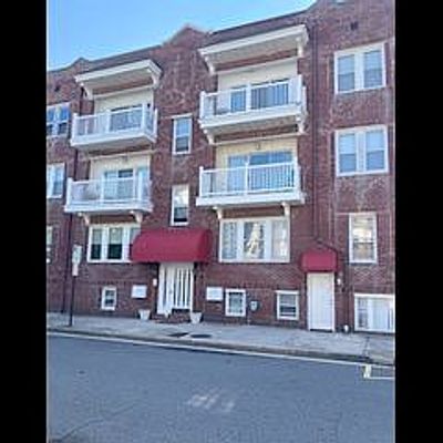 2 S Montgomery Ave, Atlantic City, NJ 08401