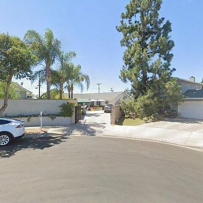 21310 Hiawatha St, Chatsworth, CA 91311