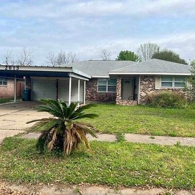 2613 Prairie Ave, Pasadena, TX 77506