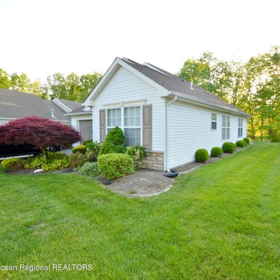 2994 Springwater Ct, Toms River, NJ 08755