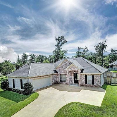 228 E Pinebrook Dr, Brandon, MS 39047