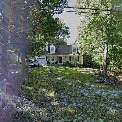 35 Oakland Dr, Jackson, NJ 08527