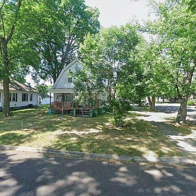 353 Chestnut St, Pekin, IL 61554