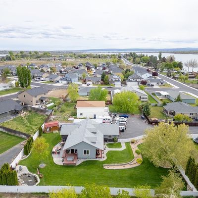 3609 W Lakeshore Dr, Moses Lake, WA 98837