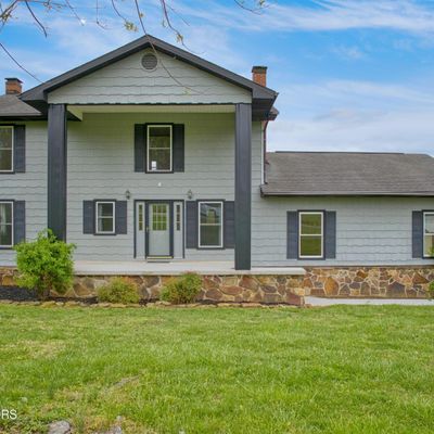 365 Hatmaker Ridge Rd, Jacksboro, TN 37757