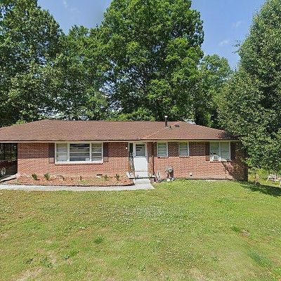 380 Valley Dr, Toccoa, GA 30577