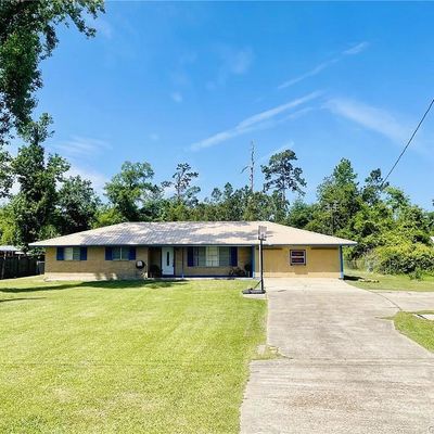 387 Emile Rd, Lake Charles, LA 70611