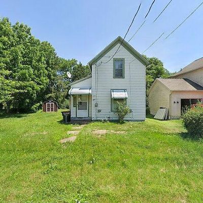 301 Bell St, Barberton, OH 44203