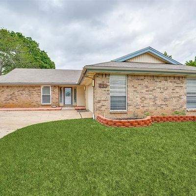 3104 Sugar St, Bedford, TX 76021