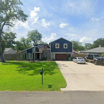 313 Pin Oak Dr, Baytown, TX 77520