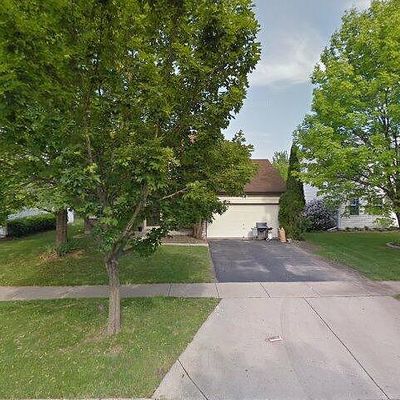 320 Bingham Cir, Mundelein, IL 60060