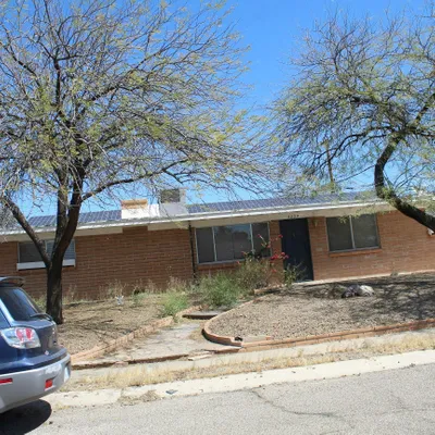 3232 W Calle Fresa, Tucson, AZ 85741