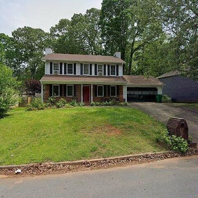 492 Pennybrook Dr, Stone Mountain, GA 30087