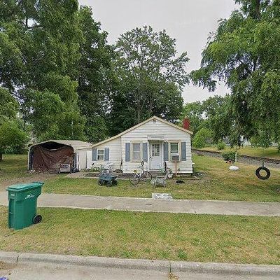 505 Pleasant St, Three Rivers, MI 49093