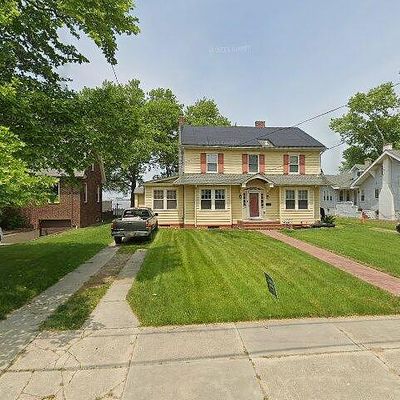 40 Delaware Ave, Penns Grove, NJ 08069