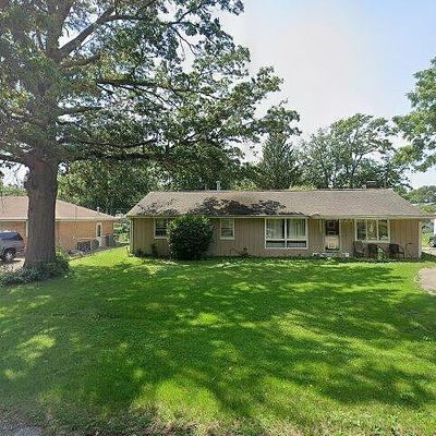 405 S Walnut St, Bondville, IL 61815