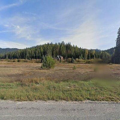 4251 Squaw Valley Rd, Priest River, ID 83856