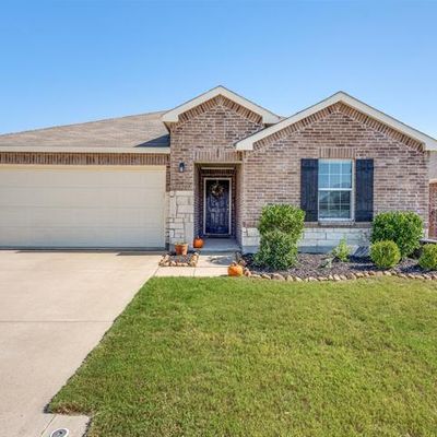 5909 Mountain Bluff Dr, Fort Worth, TX 76179