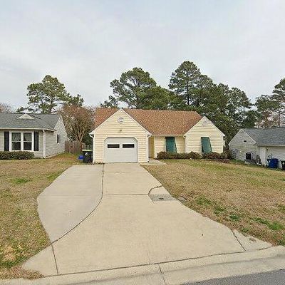 606 Barbour Rd, Morehead City, NC 28557