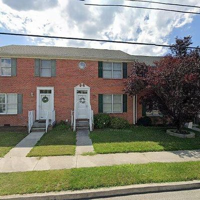 628 Eichelberger St, Hanover, PA 17331