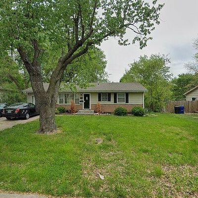 629 Nw Village Dr, Lees Summit, MO 64063