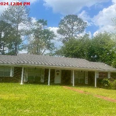 629 Wilson St, Forest, MS 39074