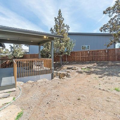 63095 Pikes Ct, Bend, OR 97701