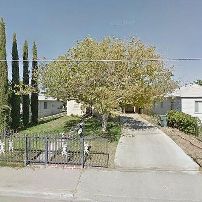 556 Walnut Dr, Arvin, CA 93203