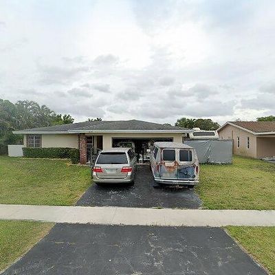 8104 Nw 74 Th Ave, Tamarac, FL 33321