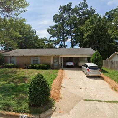 827 Scarlet Oak St, Nacogdoches, TX 75964