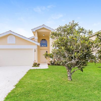 8650 Tourmaline Blvd, Boynton Beach, FL 33472