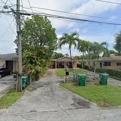 6749 Sw 14 Th St, Miami, FL 33144