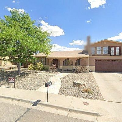 705 Ocio St, Farmington, NM 87401