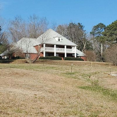 99 Clay Ave, Russellville, AL 35653