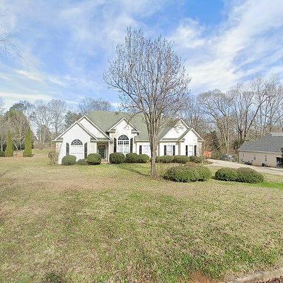 10 Leesburg Plantation Dr, Sharpsburg, GA 30277