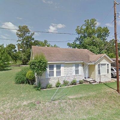 100 Cedar St, Highlands, TX 77562