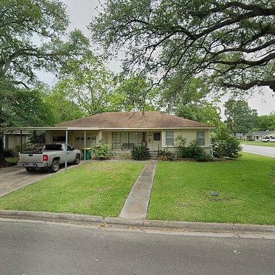 100 Live Oak St, Baytown, TX 77520