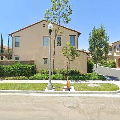 100 Rembrandt, Irvine, CA 92620