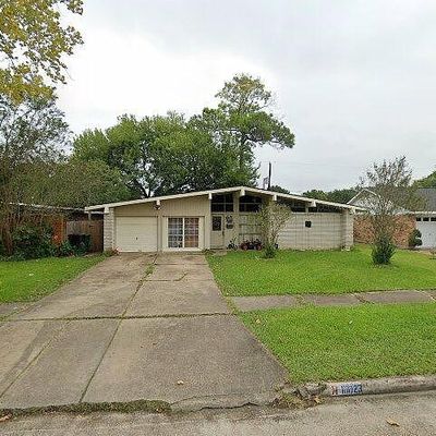 10023 Hinds St, Houston, TX 77034