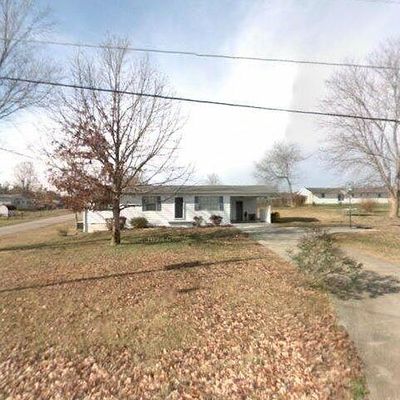 1004 Lincoln Dr, Madisonville, TN 37354