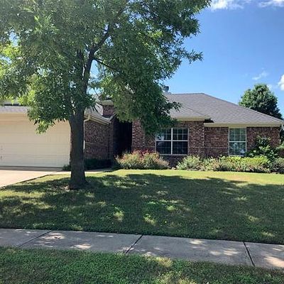 1007 Diane St, Aubrey, TX 76227