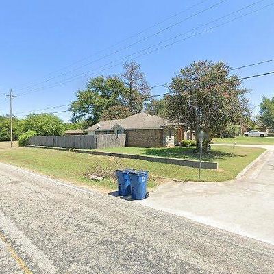 101 Memory Ln, Winnsboro, TX 75494