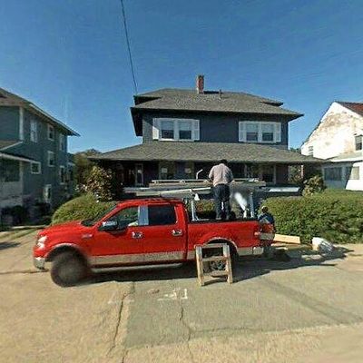 101 Manomet Ave, Hull, MA 02045