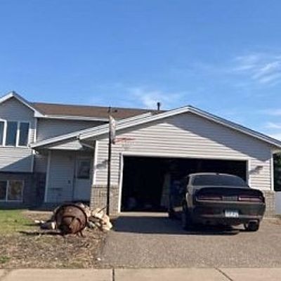 1010 Joes Lake Rd Se, Cambridge, MN 55008