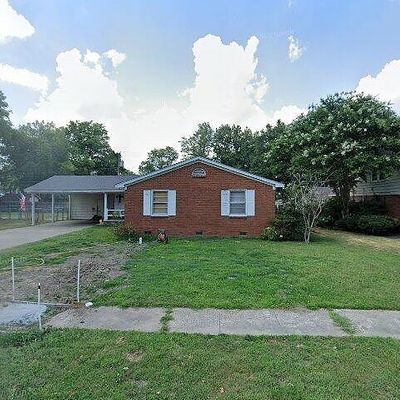 1016 Broadmoor St, Blytheville, AR 72315