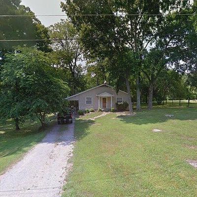 1017 Lakeland Dr, Gallatin, TN 37066