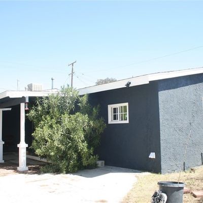 921 E Elizabeth St, Barstow, CA 92311