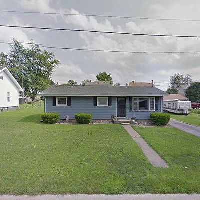 1106 Adams Ave, Charleston, IL 61920