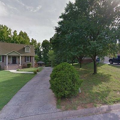 1112 Racker Dr, Clarksville, TN 37043