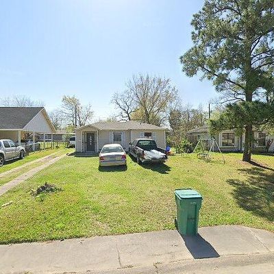 1114 Jackson Ave, Pasadena, TX 77506